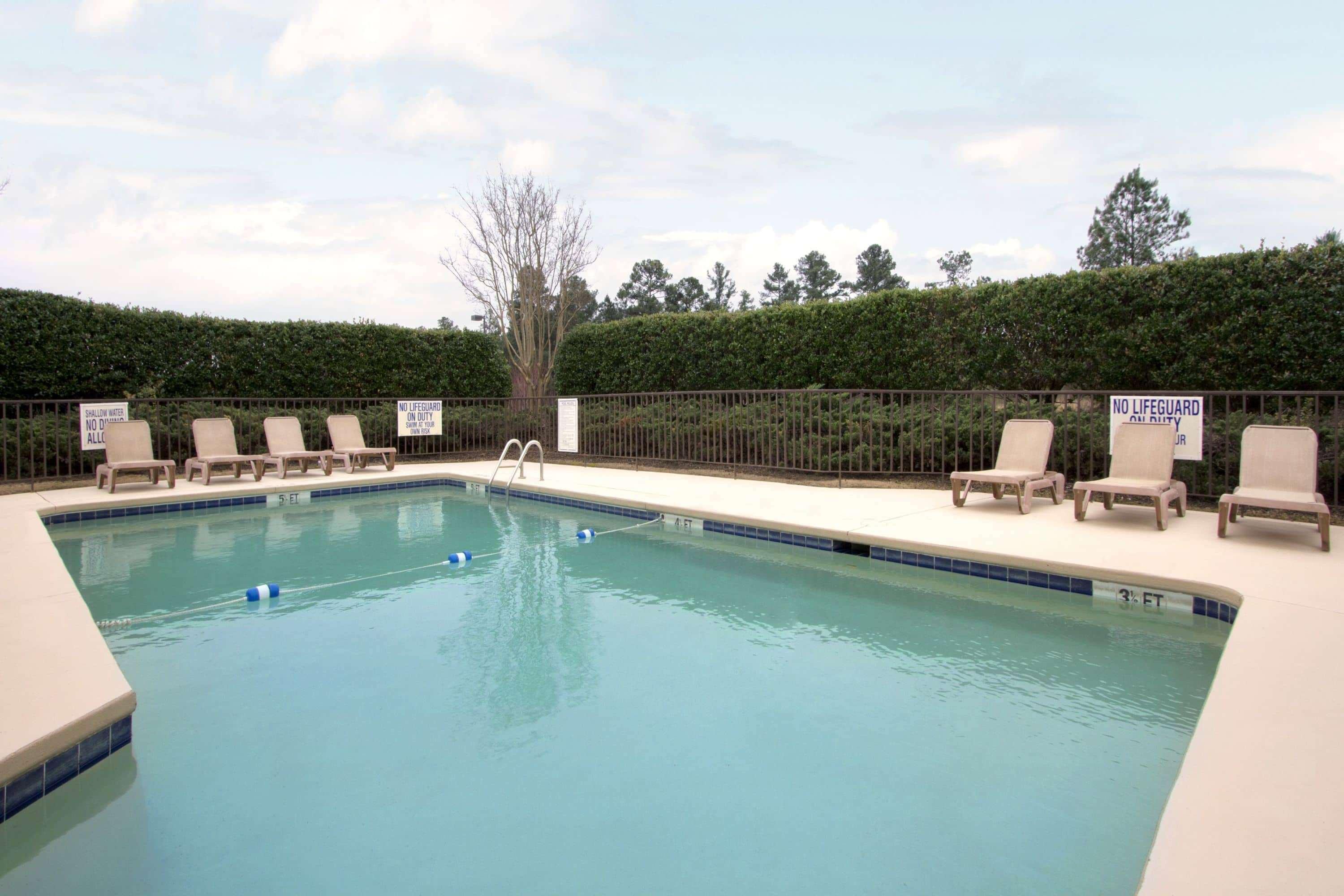 Days Inn By Wyndham Seneca-Clemson Eksteriør billede