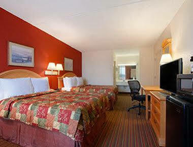 Days Inn By Wyndham Seneca-Clemson Eksteriør billede